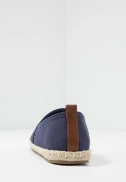 Pier One RENA ESPADRILLE UNISEX - Espadrille - Dark Blue 11 Pier One RENA ESPADRILLE UNISEX - Espadrille - Dark Blue -Pier One 2c00e9d984504d77b812e8ffd7e16bdf