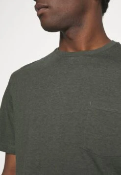 Pier One Nachtwäsche Set - Black/khaki 9 Pier One Nachtwäsche Set - Black/khaki -Pier One 598c5af7df284a32839c70f6d4a77e84