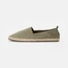 Pier One RENA ESPADRILLE UNISEX - Espadrille - Olive