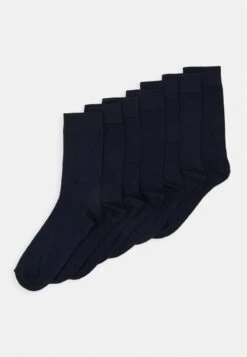 Pier One 7 PACK - Socken - Black -Pier One dc8308636e864c599d1d3a6b5f2d5846