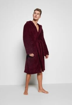 Pier One -Pier One e49d2d2a389c4ab087fbf694e7b8ce35