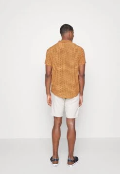 Pier One LINEN BLEND DRAWCORD SHORTS - Shorts - Beige -Pier One fd65d1e3000a44b5a0c7031a30758b26